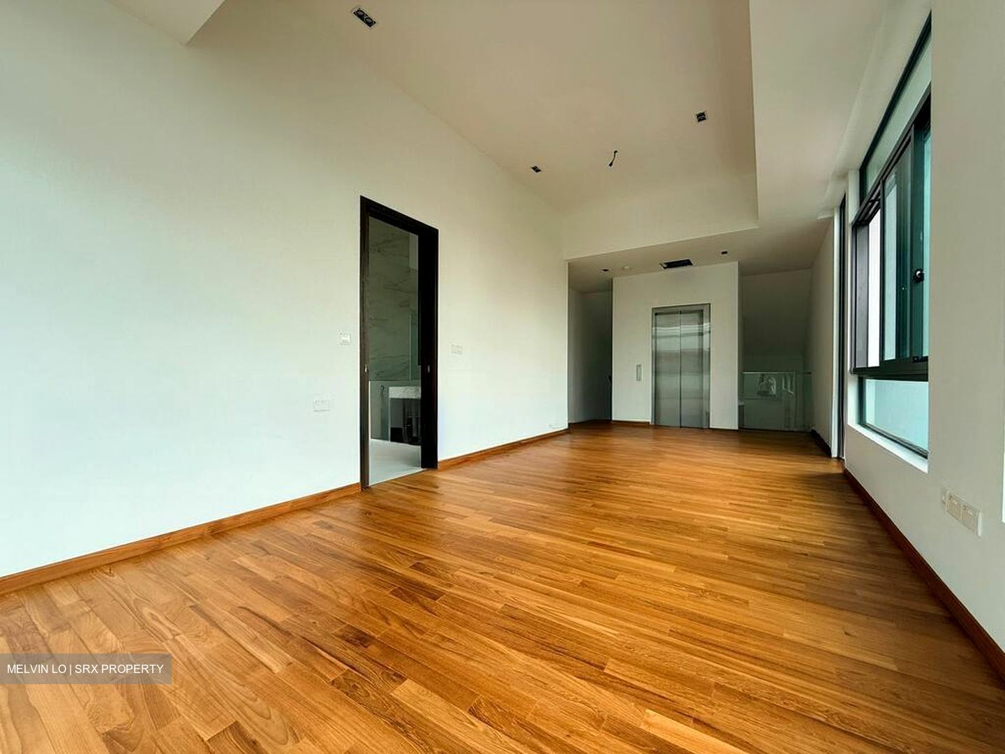 East Coast Drive (D15), Terrace #584876711